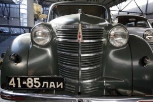 Riga Motormuseum - bilmuseum i Riga
