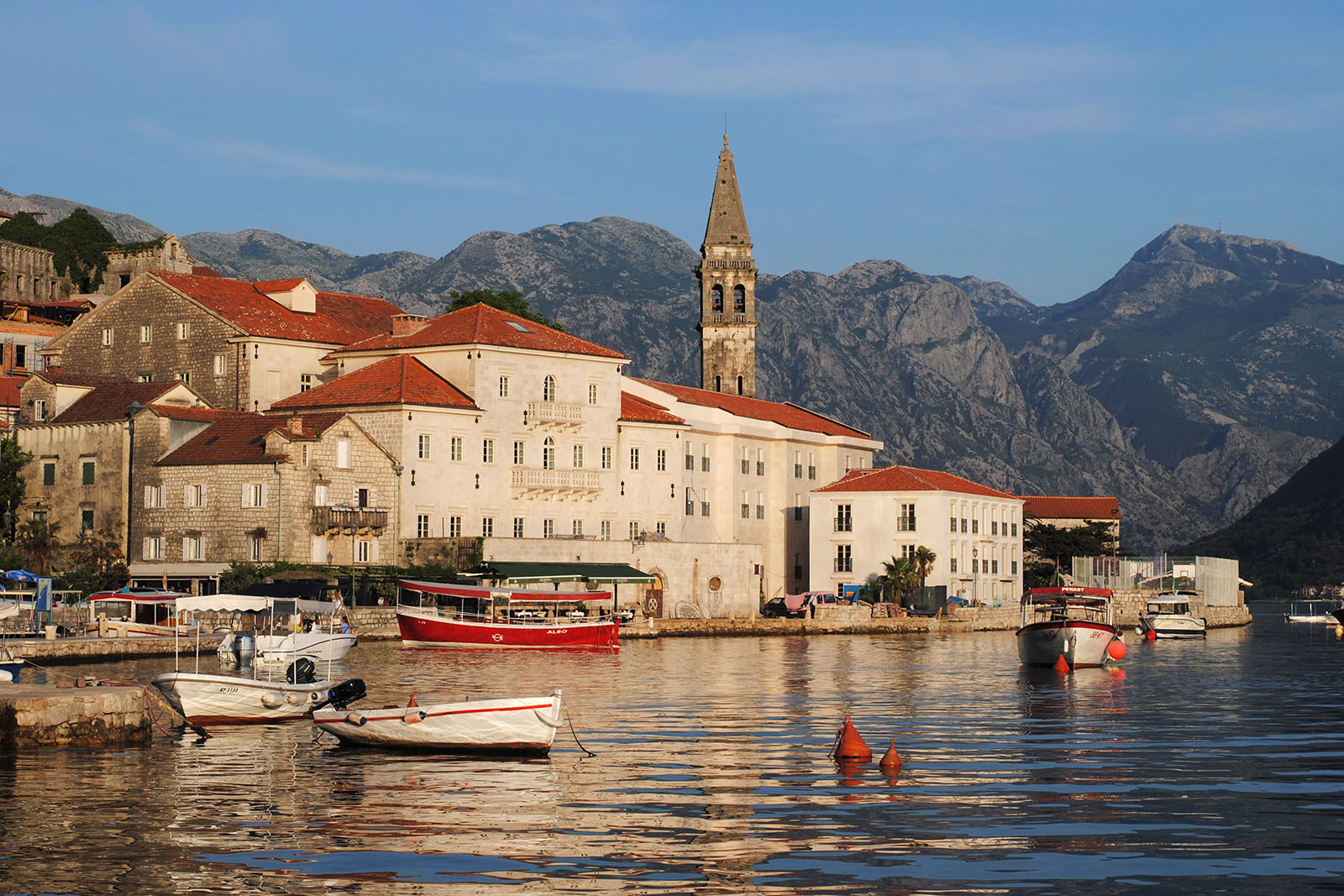De vakreste byene i Montenegro